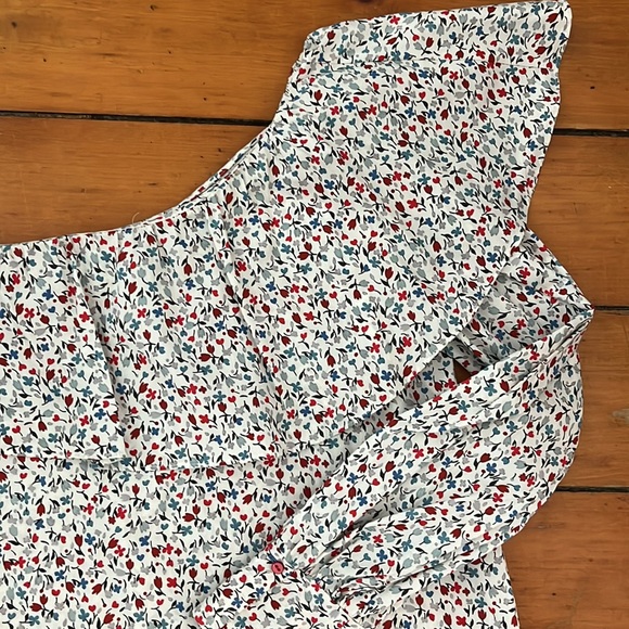 Zara blouse - Picture 3 of 4